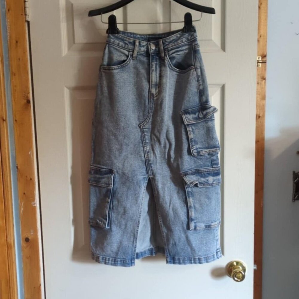 Wild Fable Blue Denim Cargo Skirt Sz XS Midi America Country Rodeo Western Ranch